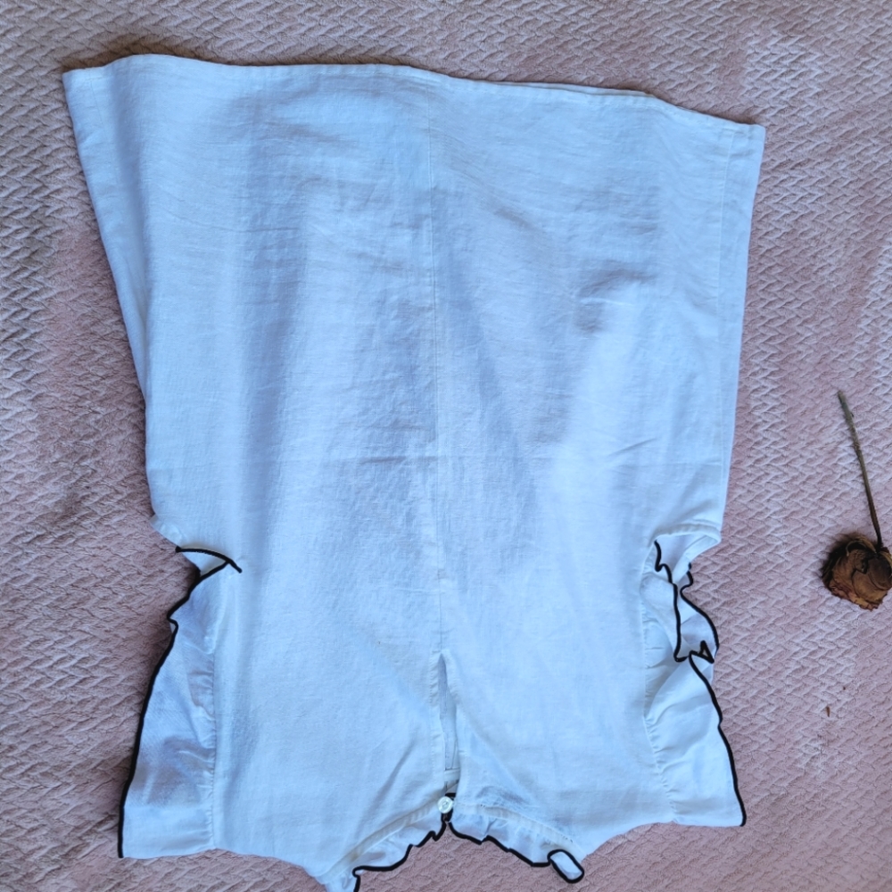 Vintage sleeveless blouse